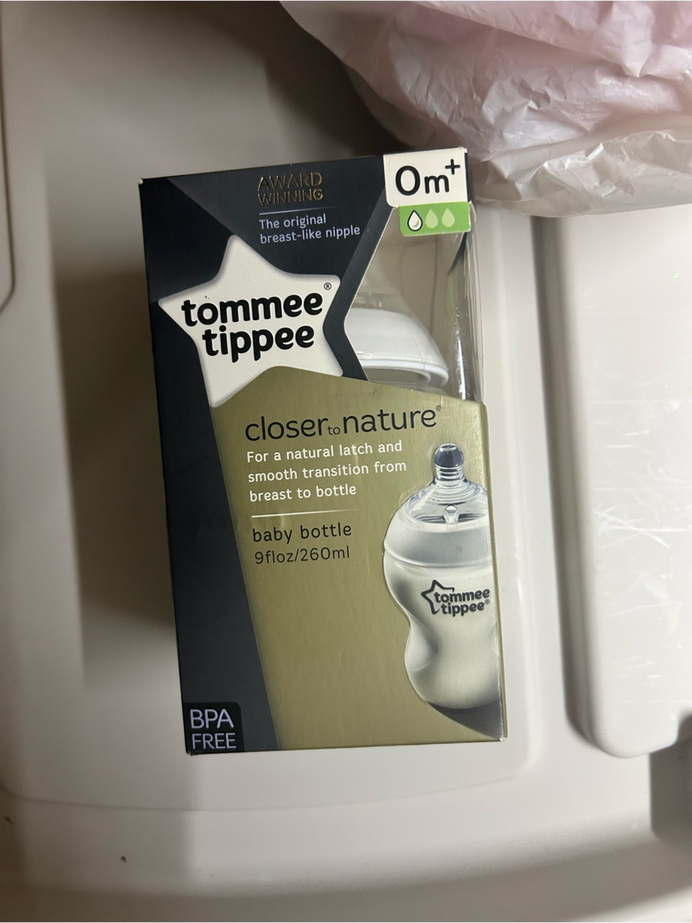 Tommee Tippee Closer to Nature Baby Bottle – White and Cream